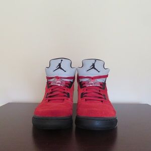 Air Jordan 5 Raging Bull Size 9.5 VNDS